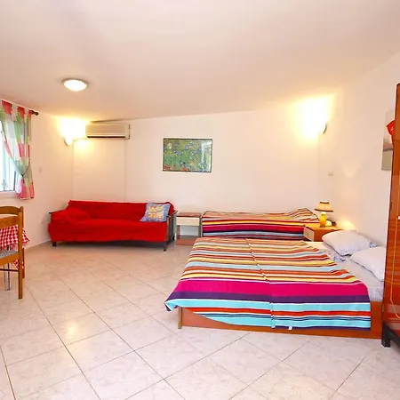 Marle 906 Apartment Ližnjan