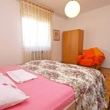 Marle 906 * Ližnjan
