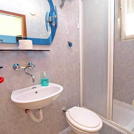 Marle 906 Apartamento Ližnjan